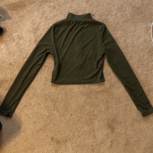 SHEIN Long Sleeve Cropped Quarterzip - Picture 2 of 2